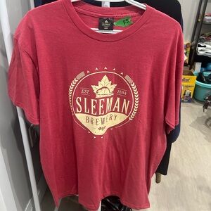 Sleeman Brewery Men's Short Sleeve Tee size large